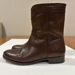 FRYE Brown Leather Boots Size 7.5